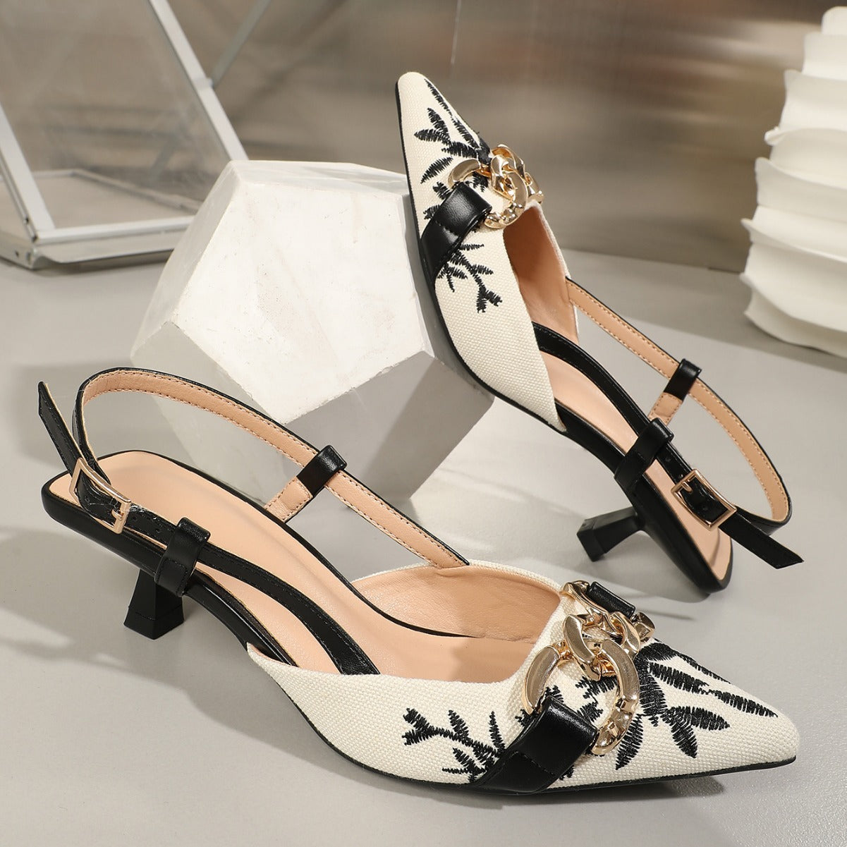 Elodie™ | Chic Kitten Heels