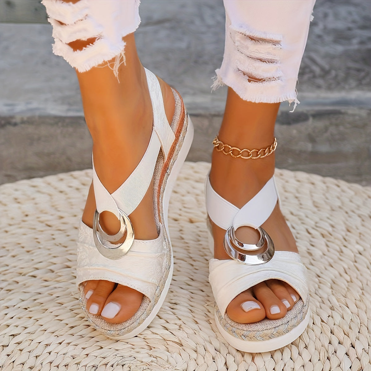 Celina – Graceful Style, Everyday Comfort