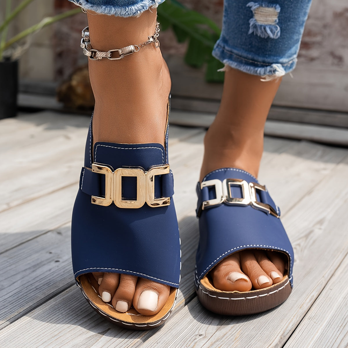 Capella – Effortless Style, All-Day Comfort