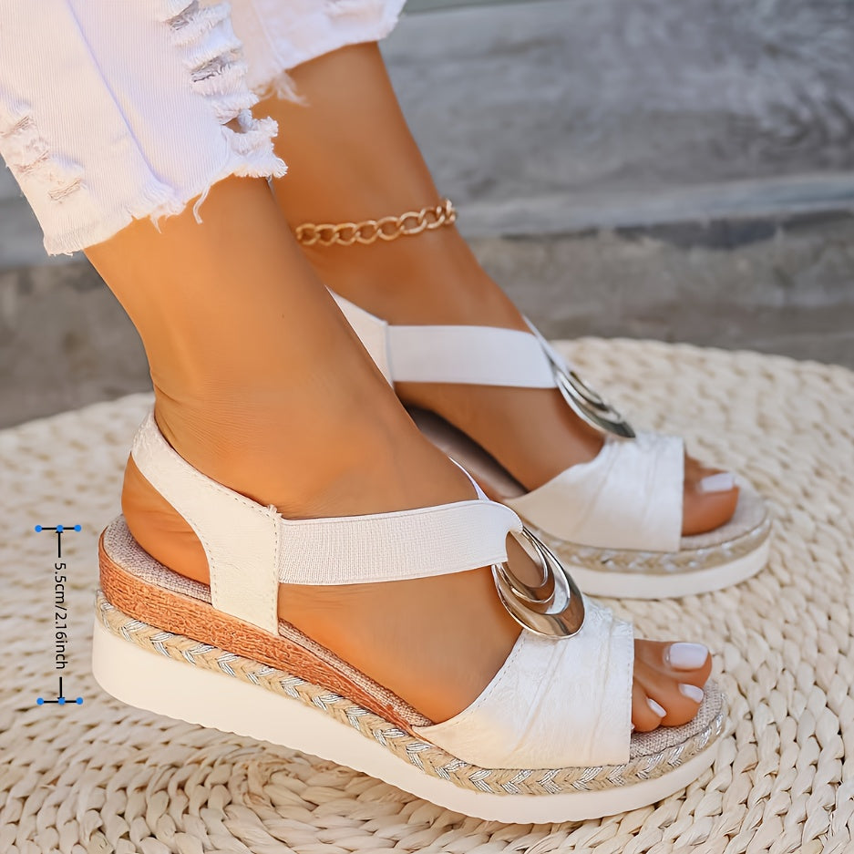 Celina – Graceful Style, Everyday Comfort