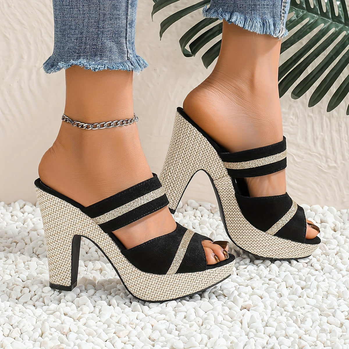 Isabella – Sophisticated Style, Effortless Comfort