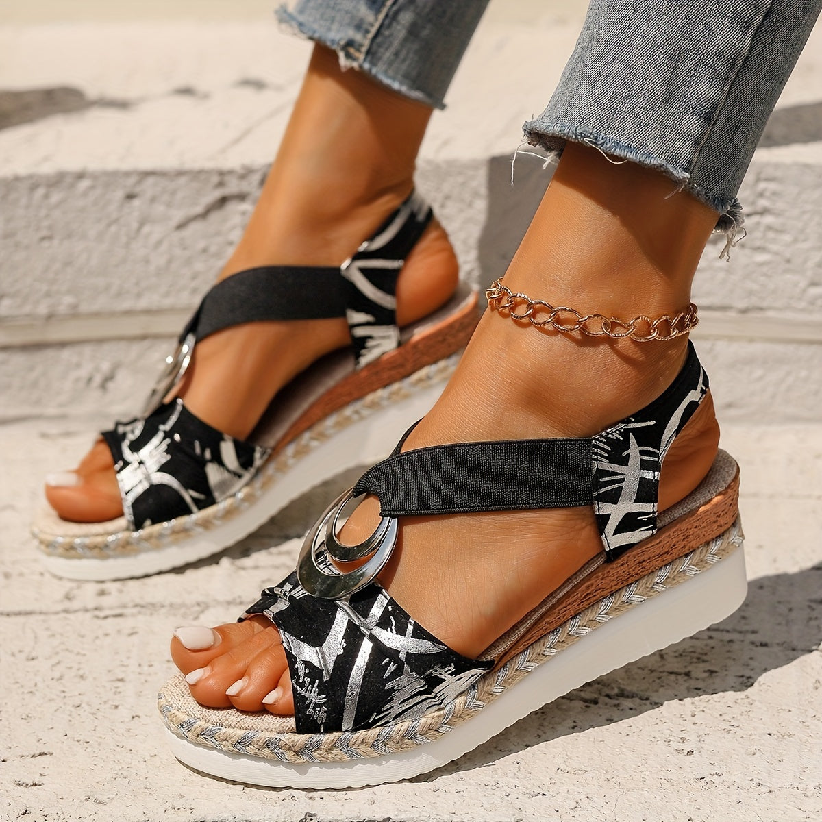 Celina – Graceful Style, Everyday Comfort