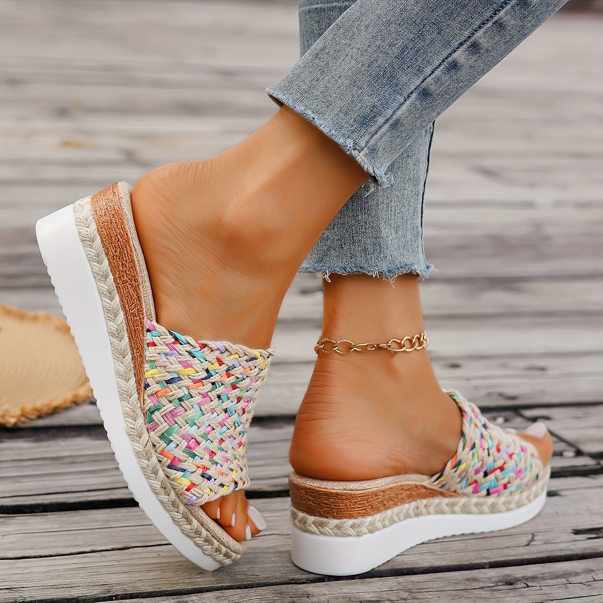 Elodie – Playful Charm, Everyday Comfort