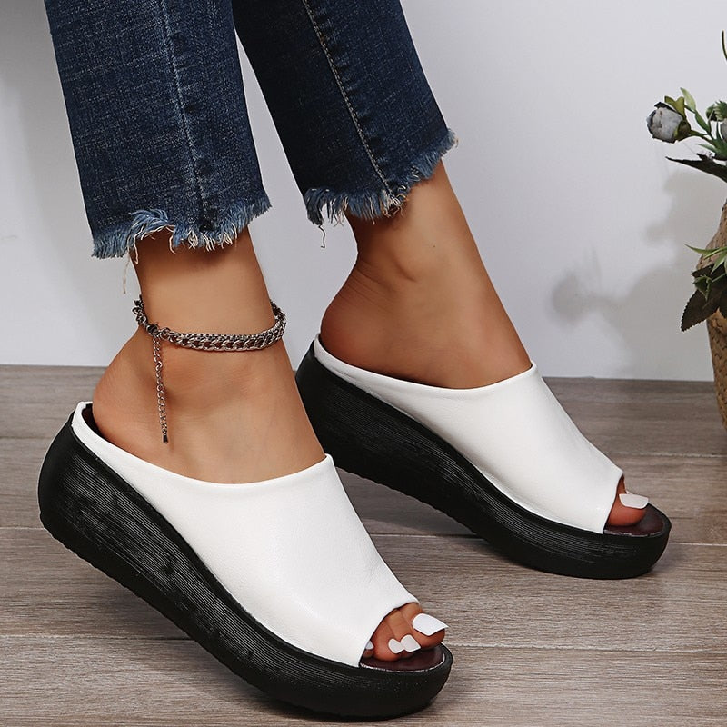 Women’s Slide Sandals – Cushioned Footbed