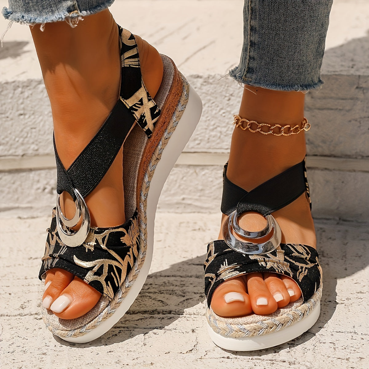 Celina – Graceful Style, Everyday Comfort