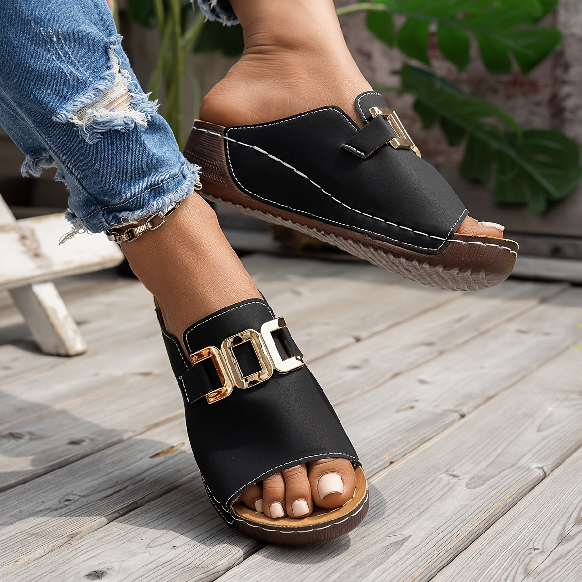 Capella – Effortless Style, All-Day Comfort